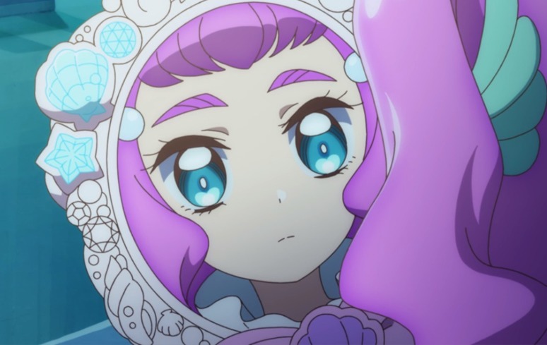 Imagem: Laura olhando em espelho em 'Tropical-Rouge! Precure'.